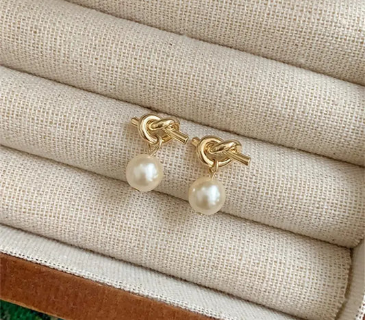 Faux Pearl Pendant Elegant Earrings.